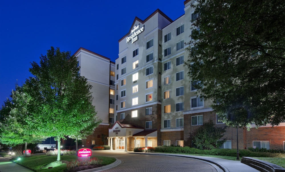 Pet Friendly Residence Inn By Marriott Charlotte Southpark in Charlotte, North Carolina
