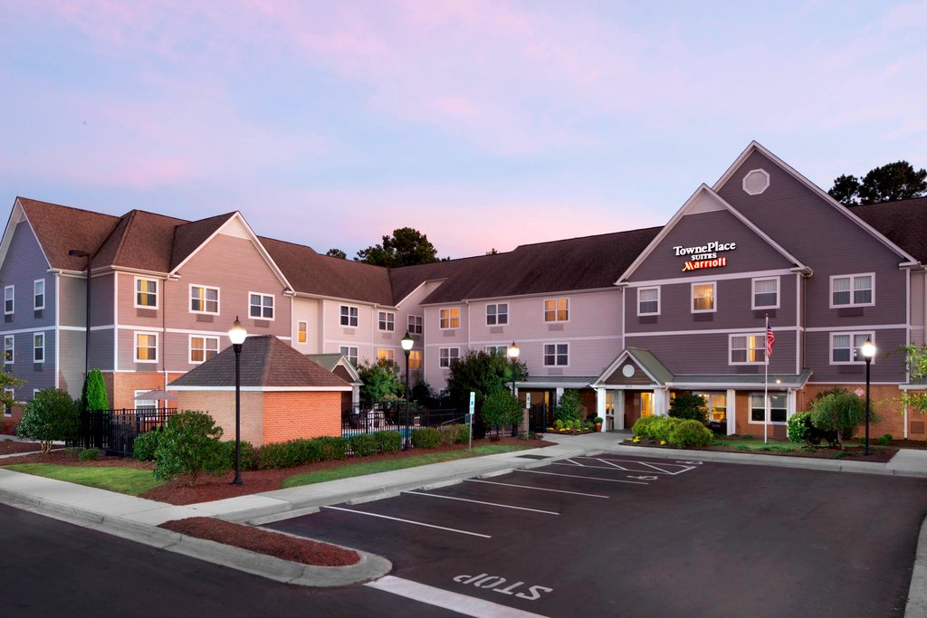 Pet Friendly Towneplace Suites By Marriott Jacksonville in Jacksonville, North Carolina