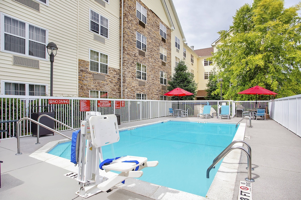 Pet Friendly Towneplace Suites By Marriott Knoxville Cedar Bluff in Knoxville, Tennessee