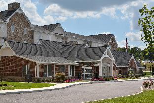 Pet Friendly Residence Inn By Marriott Akron Fairlawn in Fairlawn, Ohio