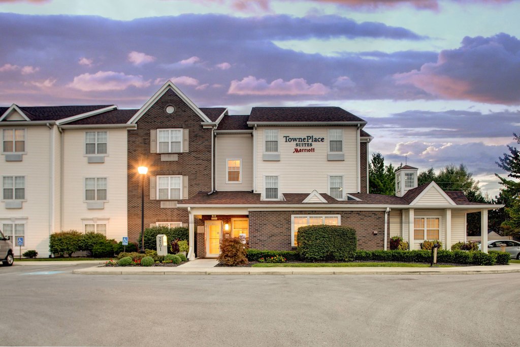 Pet Friendly Towneplace Suites By Marriott Findlay in Findlay, Ohio