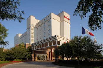 Pet Friendly West Des Moines Marriott in West Des Moines, Iowa