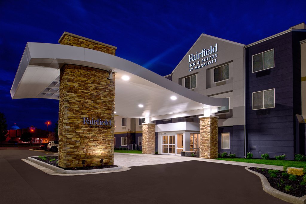Pet Friendly Fairfield Inn And Suites By Marriott Beloit in Beloit, Wisconsin