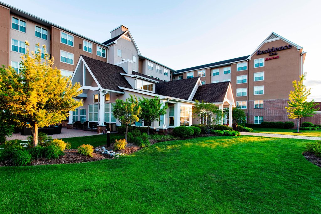 Pet Friendly Residence Inn By Marriott Chicago Midway Airport in Bedford Park, Illinois