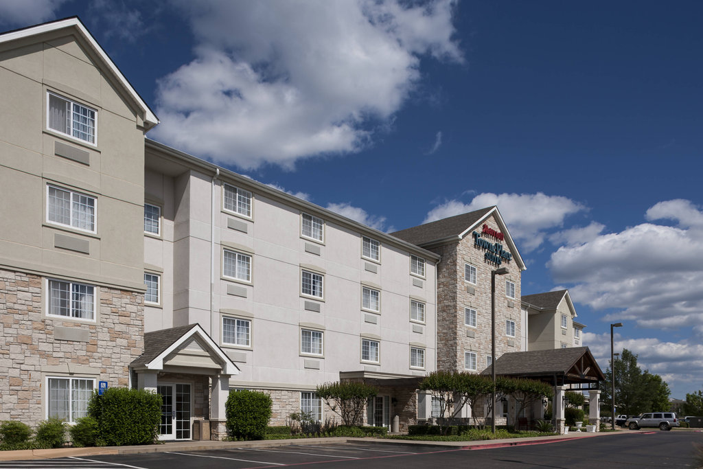 Pet Friendly Towneplace Suites By Marriott Texarkana in Texarkana, Texas