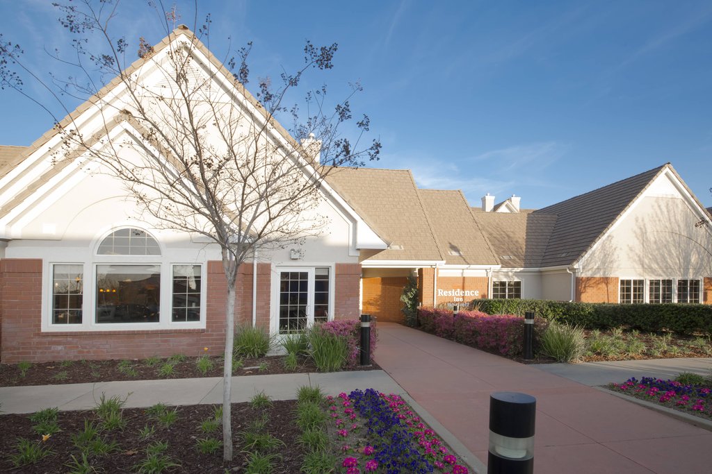 Pet Friendly Residence Inn By Marriott Sacramento Folsom in Folsom, California