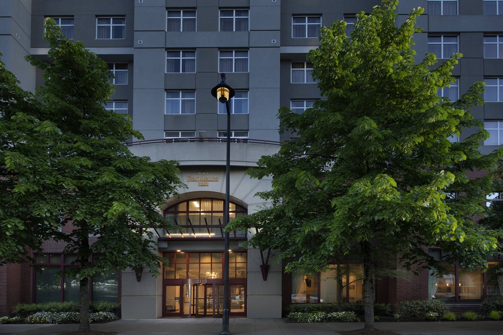 Pet Friendly Residence Inn By Marriott Portland Downtown/riverplace in Portland, Oregon