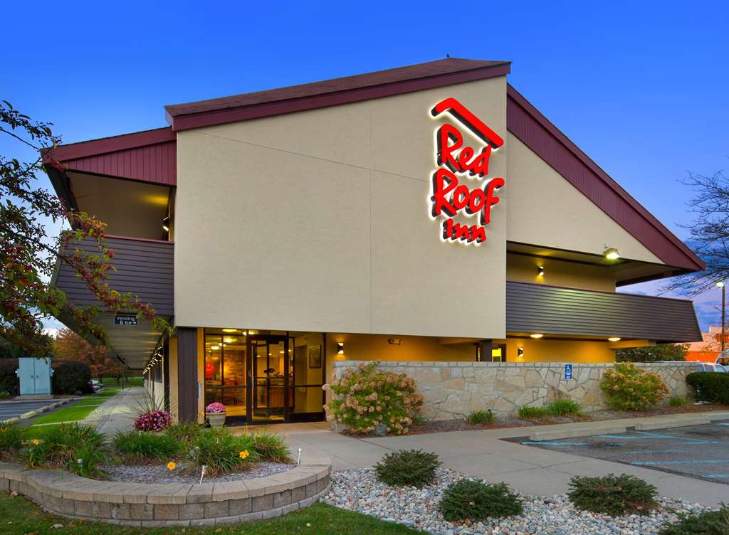 Pet Friendly Red Roof Inn Detroit Southwest - Taylor in Taylor, Michigan