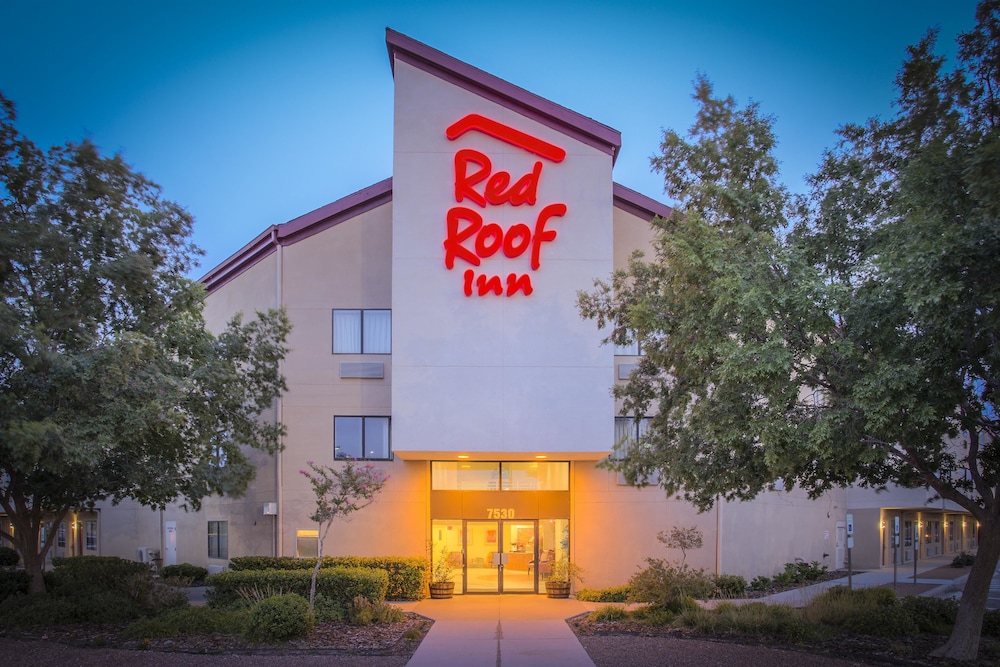 Pet Friendly Red Roof Inn El Paso West  in El Paso, Texas