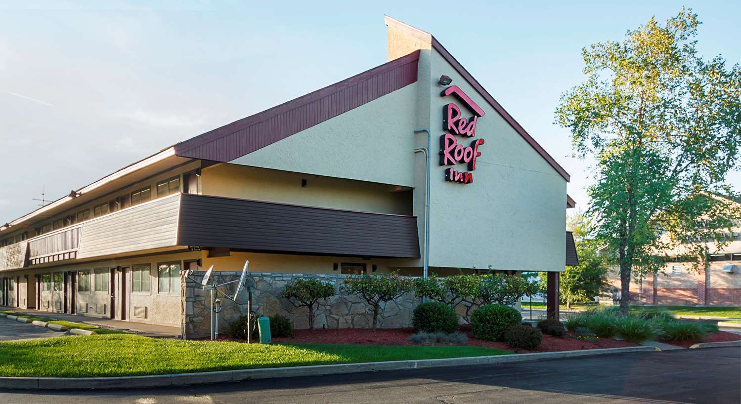 Pet Friendly Red Roof Inn Indianapolis North - College Park in Indianapolis, Indiana