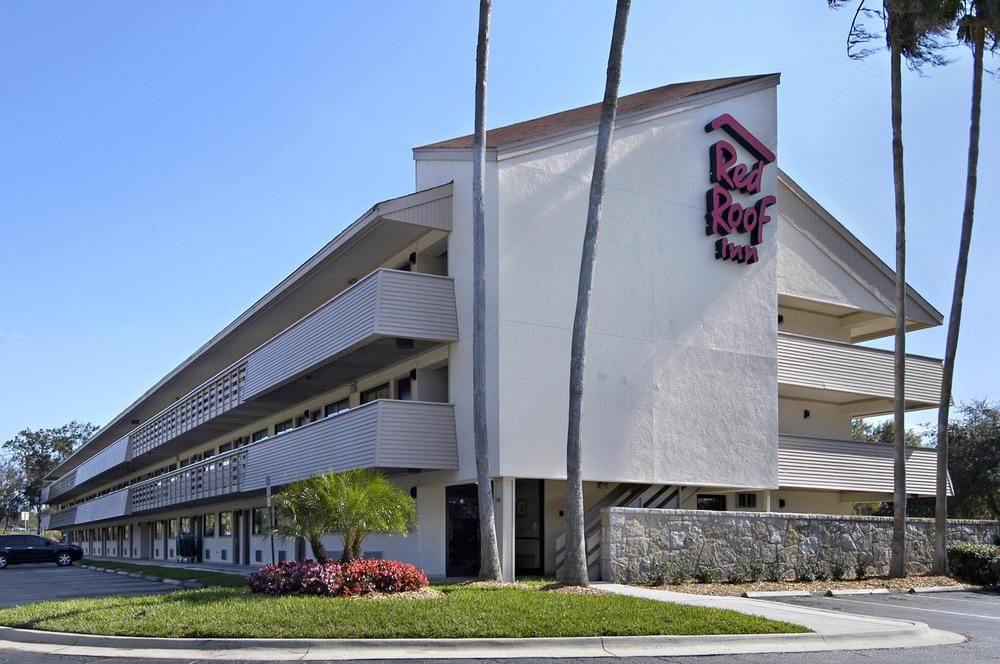 Pet Friendly Red Roof Inn Tampa - Brandon in Tampa, Florida