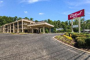 Pet Friendly Red Roof Inn Birmingham South in Birmingham, Alabama