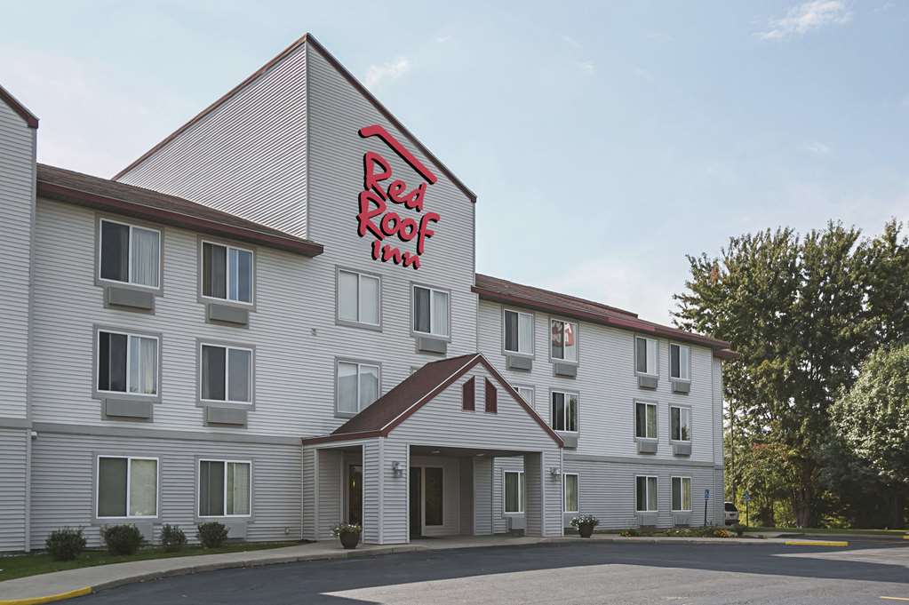 Pet Friendly Red Roof Inn Coldwater in Coldwater, Michigan