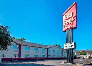 Pet Friendly Red Roof Inn San Marcos in San Marcos, Texas