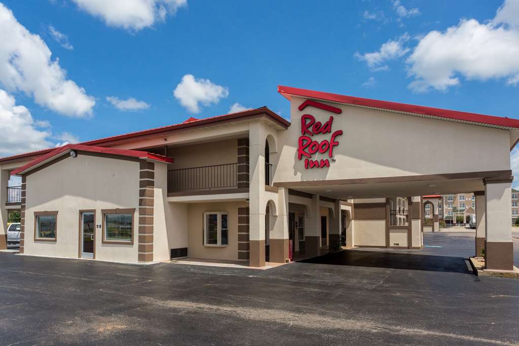 Pet Friendly Red Roof Inn Bowling Green in Bowling Green, Kentucky