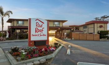 Pet Friendly Red Roof Inn & Suites Monterey in Monterey, California