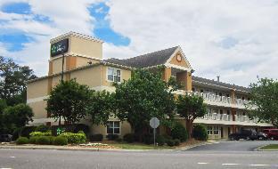 Pet Friendly Extended Stay America - Fayetteville - Owen Dr. in Fayetteville, North Carolina