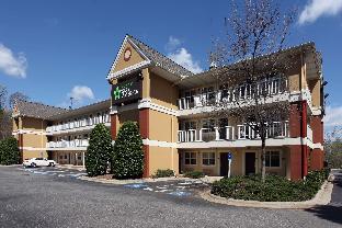 Pet Friendly Extended Stay America - Greensboro - Wendover Ave - Big Tree Way in Greensboro, North Carolina