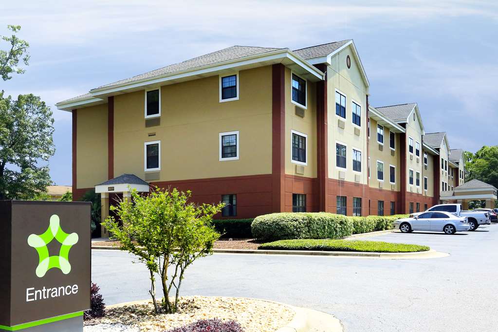 Pet Friendly Extended Stay America Pensacola - University Mall in Pensacola, Florida