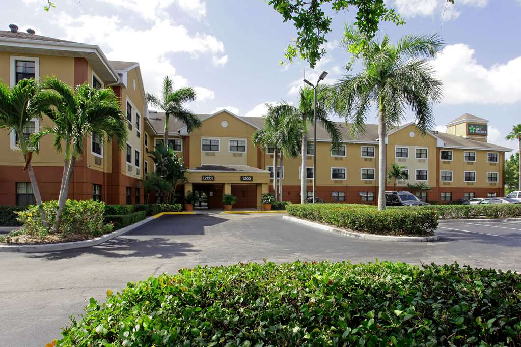 Pet Friendly Extended Stay America - Fort Lauderdale - Deerfield Beach in Deerfield Beach, Florida