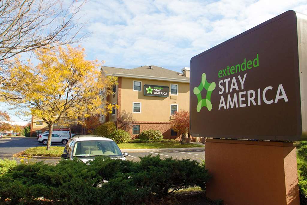 Pet Friendly Extended Stay America - Long Island - Bethpage in Bethpage, New York