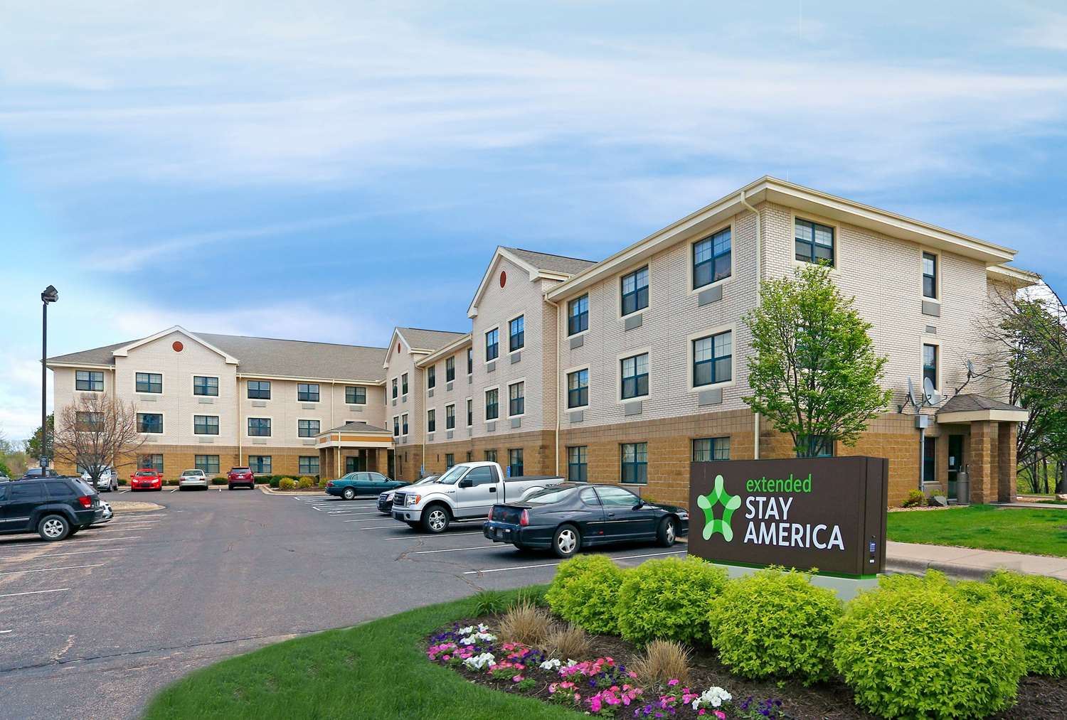 Pet Friendly Extended Stay America - Minneapolis Airport - Eagan in Eagan, Minnesota