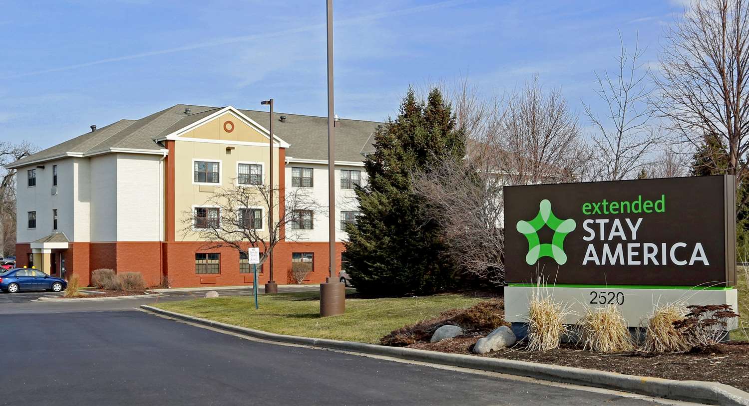 Pet Friendly Extended Stay America - Waukesha in Waukesha, Wisconsin