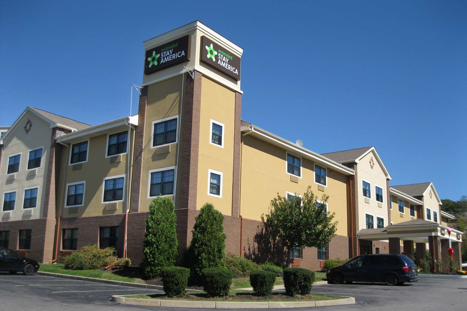 Pet Friendly Extended Stay America - Boston - Braintree in Braintree, Massachusetts