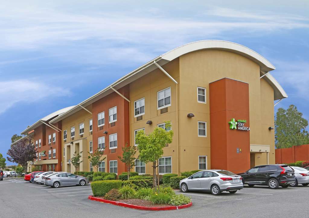 Pet Friendly Extended Stay America - San Jose - Santa Clara in Alviso, California