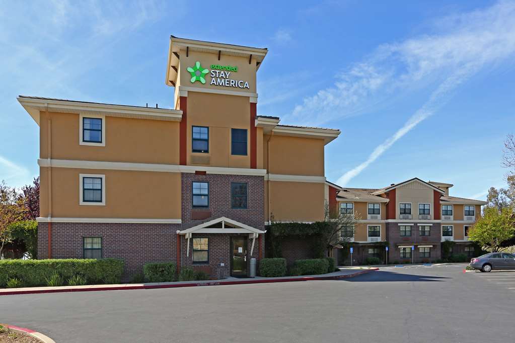 Pet Friendly Extended Stay America - Sacramento - Elk Grove in Elk Grove, California