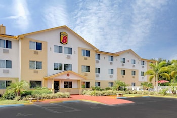 Pet Friendly Extended Stay America - Stockton - Tracy in Tracy, California