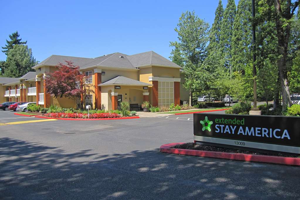 Pet Friendly Extended Stay America - Portland - Tigard in Tigard, Oregon