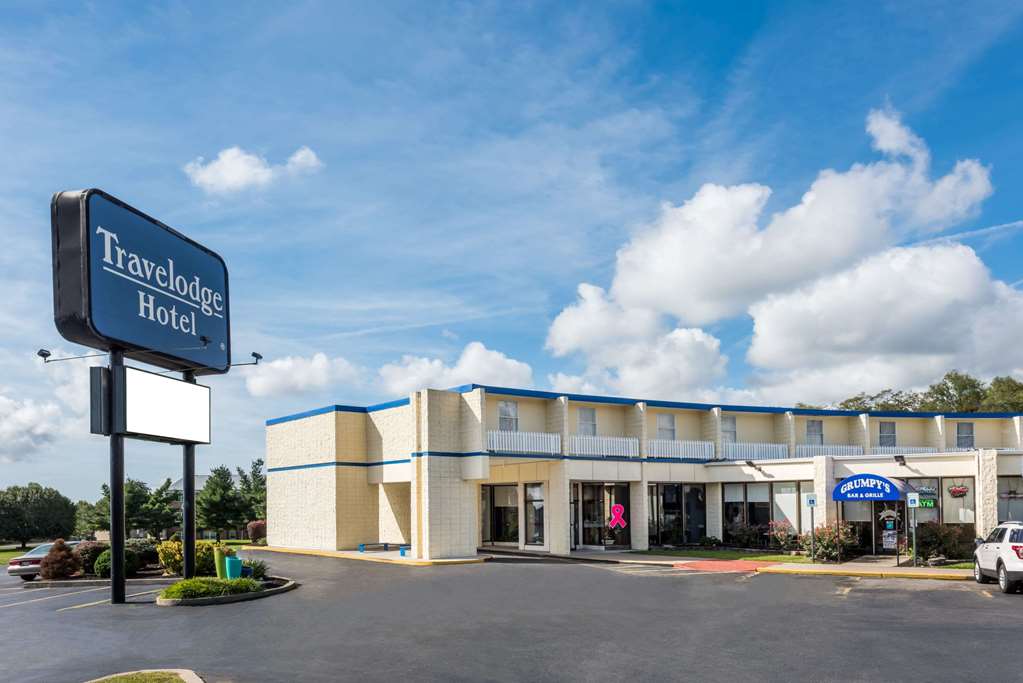 Pet Friendly Extended Stay America - Orlando - Southpark - Commodity Circle in Orlando, Florida