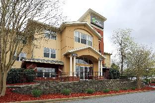 Pet Friendly Extended Stay America - Atlanta - Alpharetta - Northpoint - West in Alpharetta, Georgia