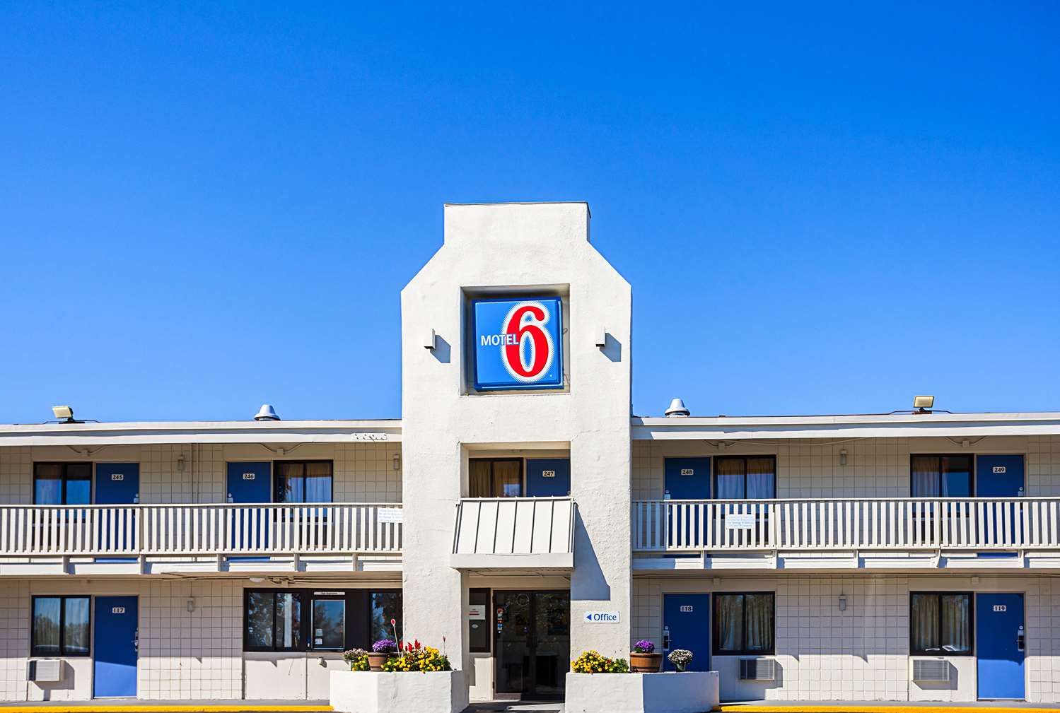 Pet Friendly Motel 6 Bangor in Bangor, Maine