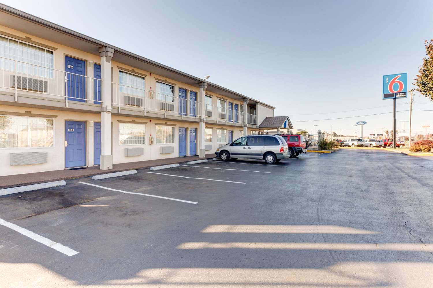 Pet Friendly Motel 6 Bowling Green Ky in Bowling Green, Kentucky