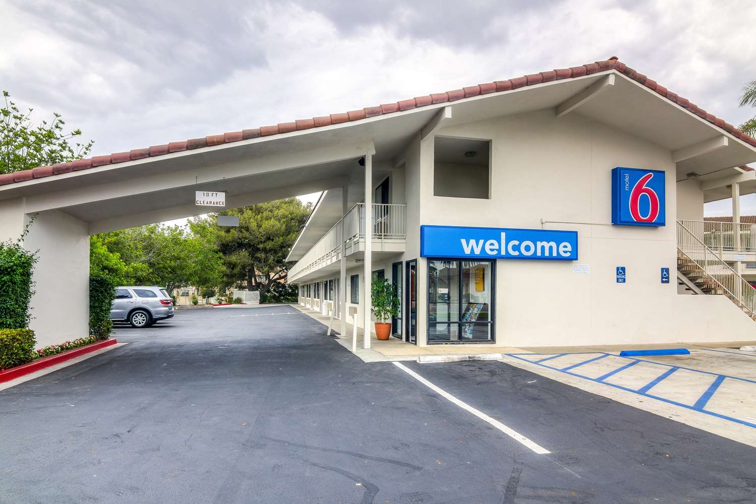 Pet Friendly Motel 6 Camarillo in Camarillo, California