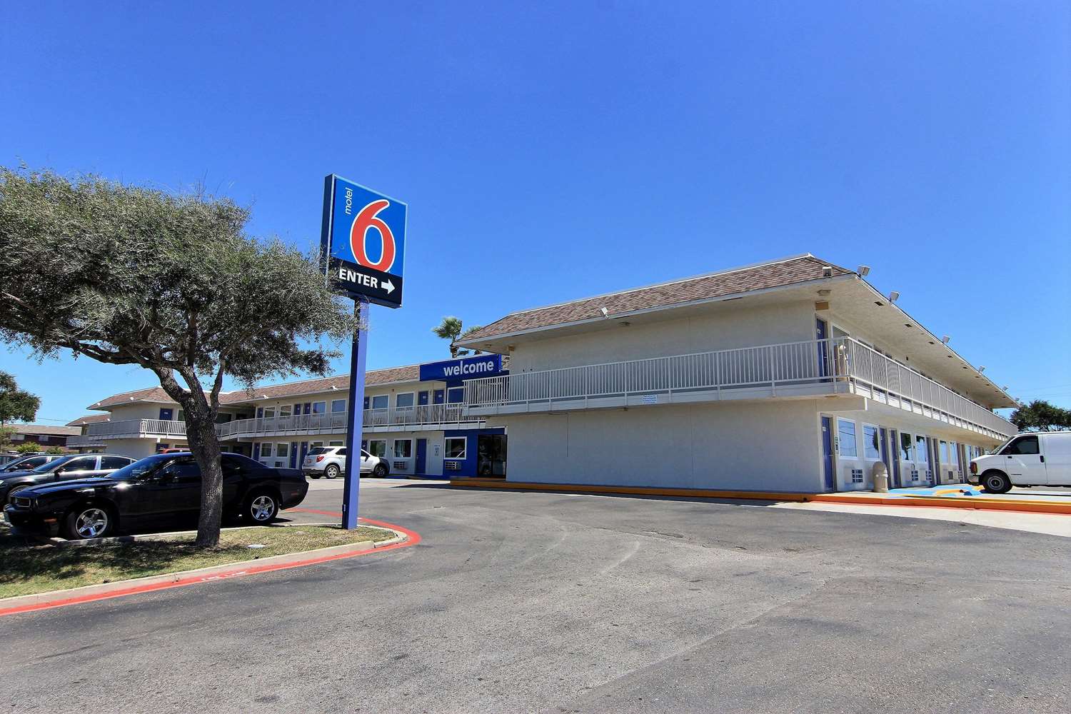 Pet Friendly Motel 6 Corpus Christi East - North Padre Island in Corpus Christi, Texas