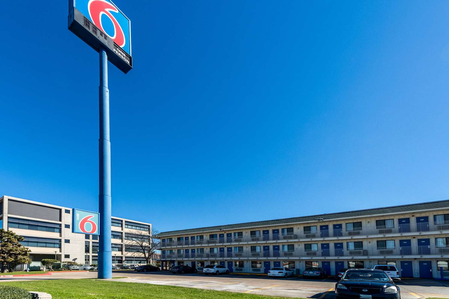 Pet Friendly Motel 6 Dallas - Garland in Garland, Texas