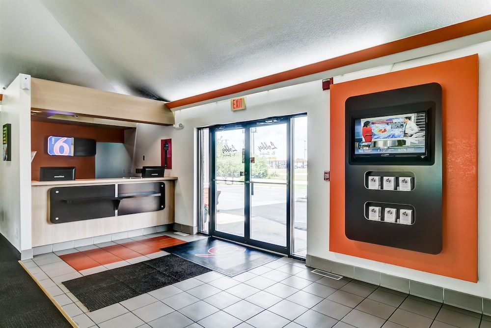 Pet Friendly Motel 6 Georgetown - Lexington North in Georgetown, Kentucky