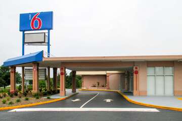 Pet Friendly Motel 6 Greensboro Nc in Greensboro, North Carolina