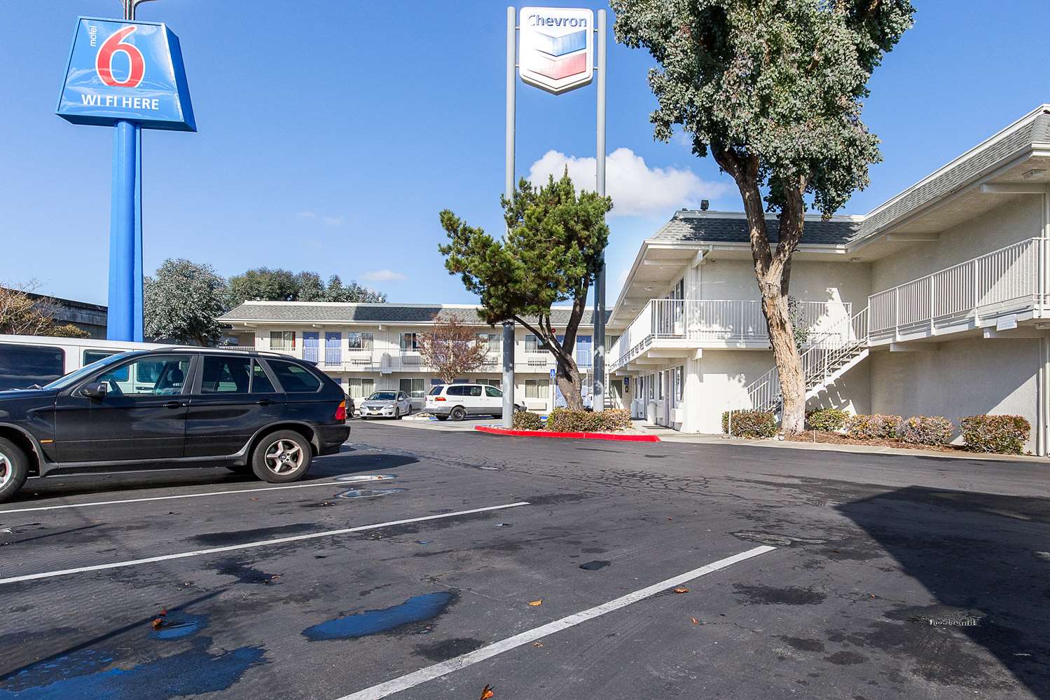 Pet Friendly Motel 6 Hayward in Hayward, California