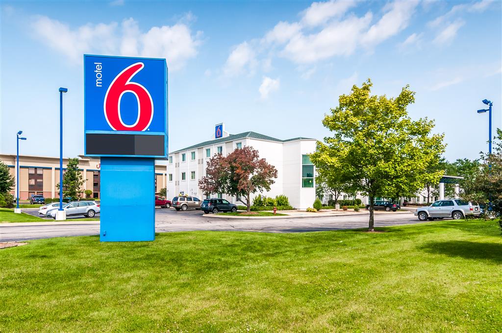 Pet Friendly Motel 6 Chicago Joliet - I-55 in Joliet, Illinois