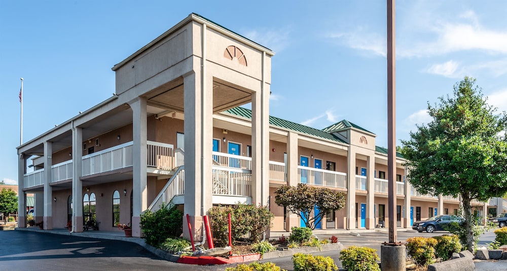 Pet Friendly Motel 6 Kingsport Tn in Kingsport, Tennessee