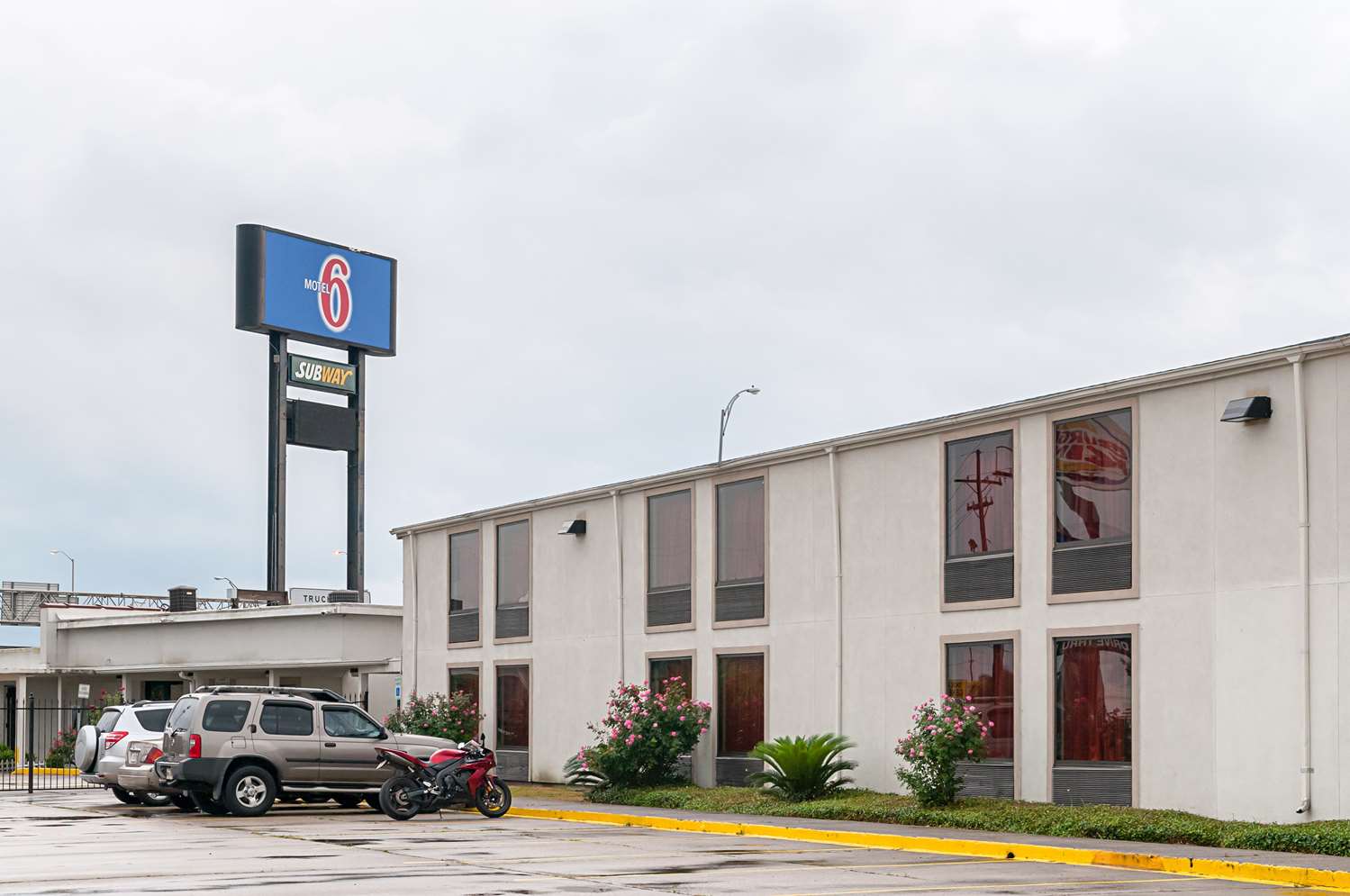 Pet Friendly Motel 6 New Orleans - Near Downtown in New Orleans, Louisiana