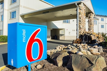 Pet Friendly Motel 6 Newport Or in Newport, Oregon