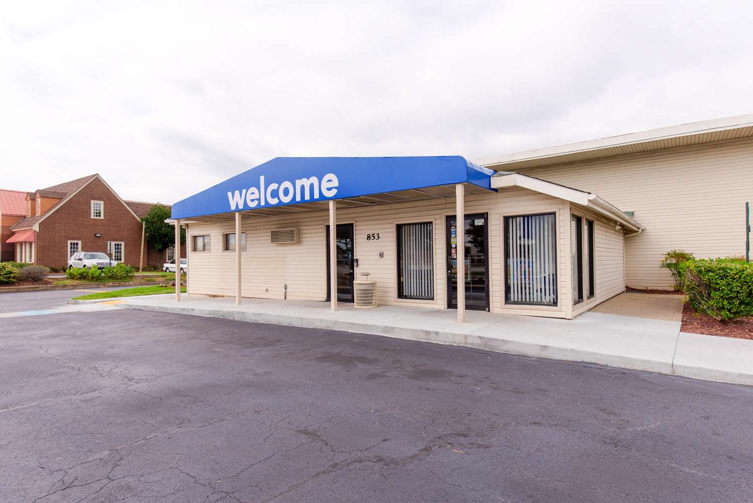 Pet Friendly Motel 6 Norfolk in Norfolk, Virginia