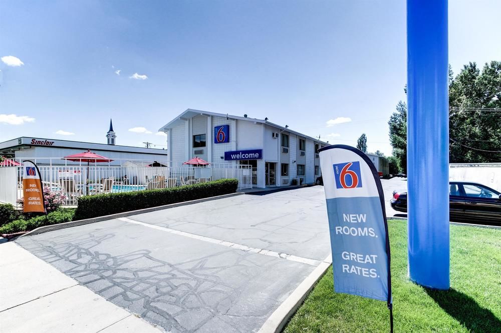 Pet Friendly Motel 6 Ogden in Ogden, Utah