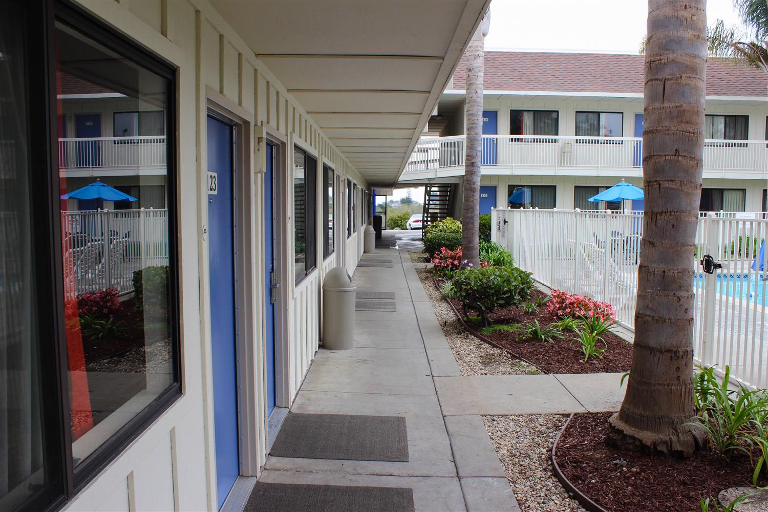 Pet Friendly Motel 6 Pismo Beach in Pismo Beach, California