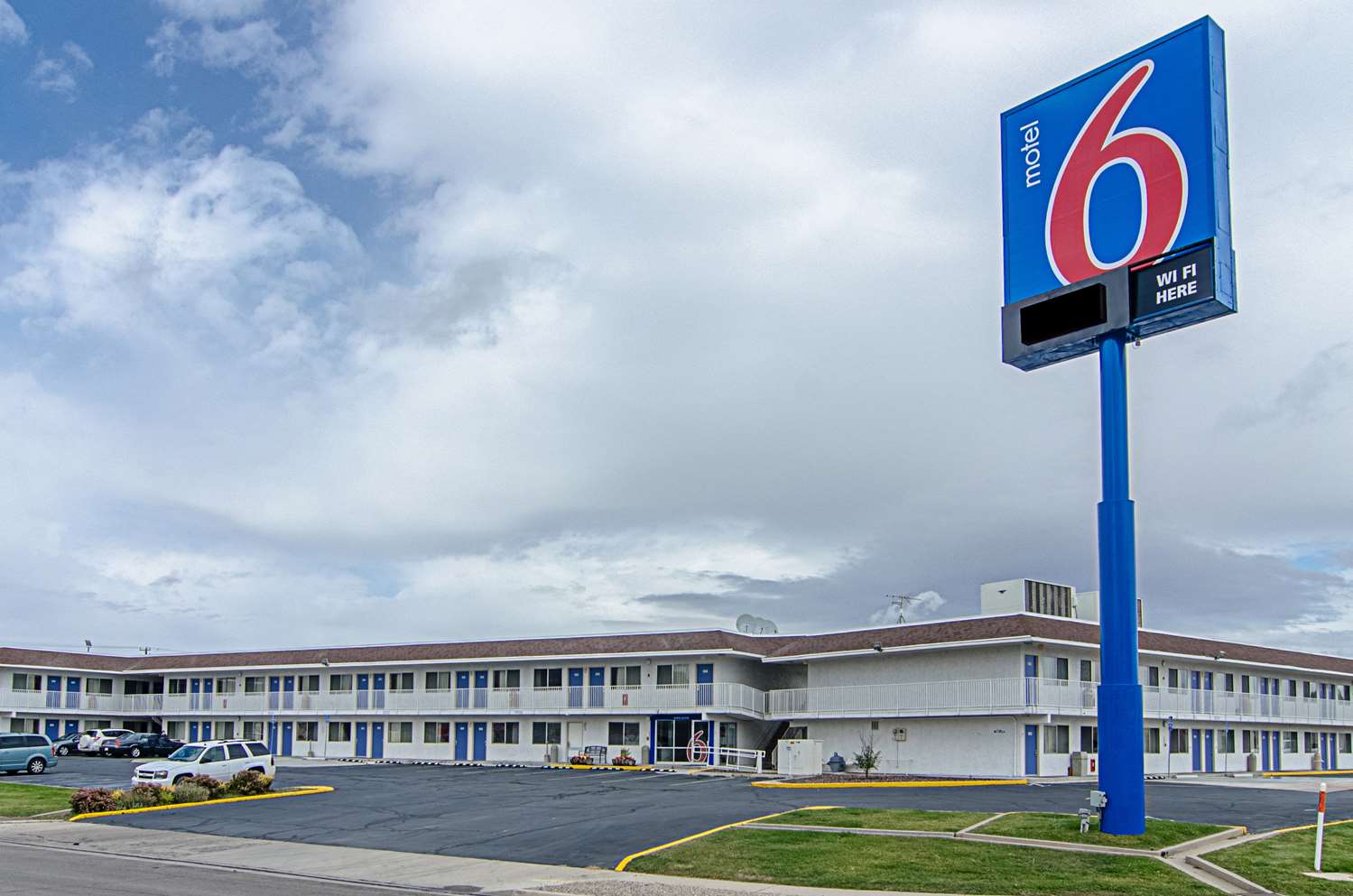 Pet Friendly Motel 6 Rock Springs in Rock Springs, Wyoming